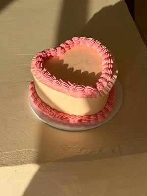 cake-pink-heart-02